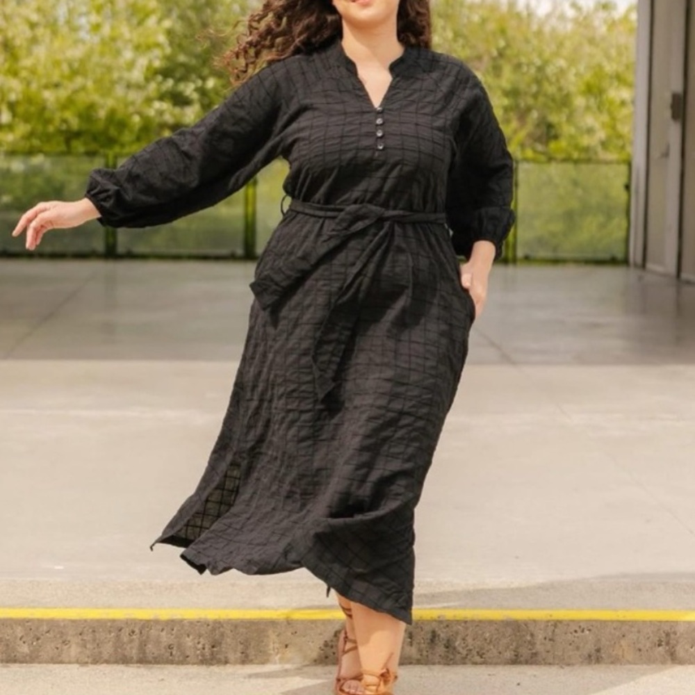 Smash + Tess Black Long Sleeve Dress